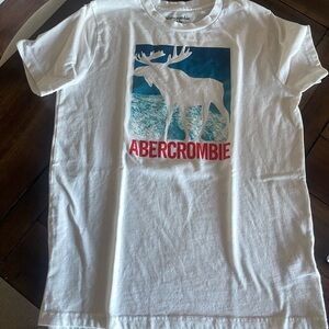 Abercrombie kids tshirt
